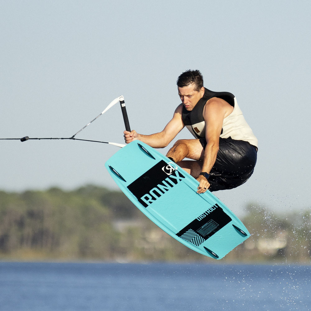 Ronix District modello 138 cm wakeboardset met District wakeboardbindingen 3