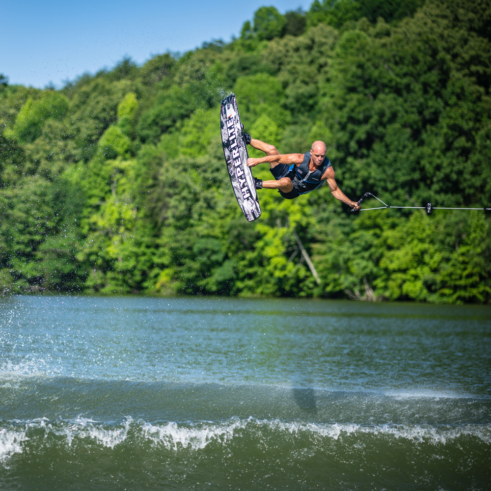 Hyperlite Murray wakeboard 144 cm met Team X bindingen 13