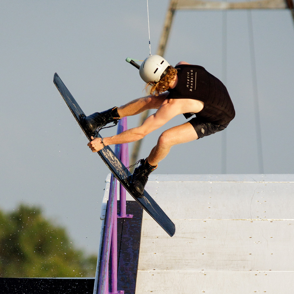 Ronix Utopia wakeboard set 151 cm met Kinetik bindingen 6