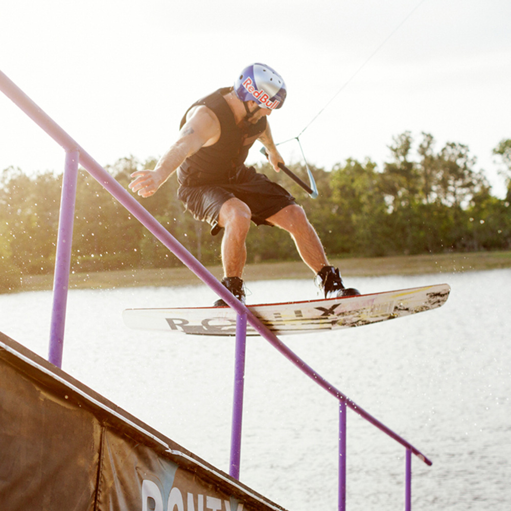 Ronix Kinetik wakeboard set 144 cm met Parks bindingen 6