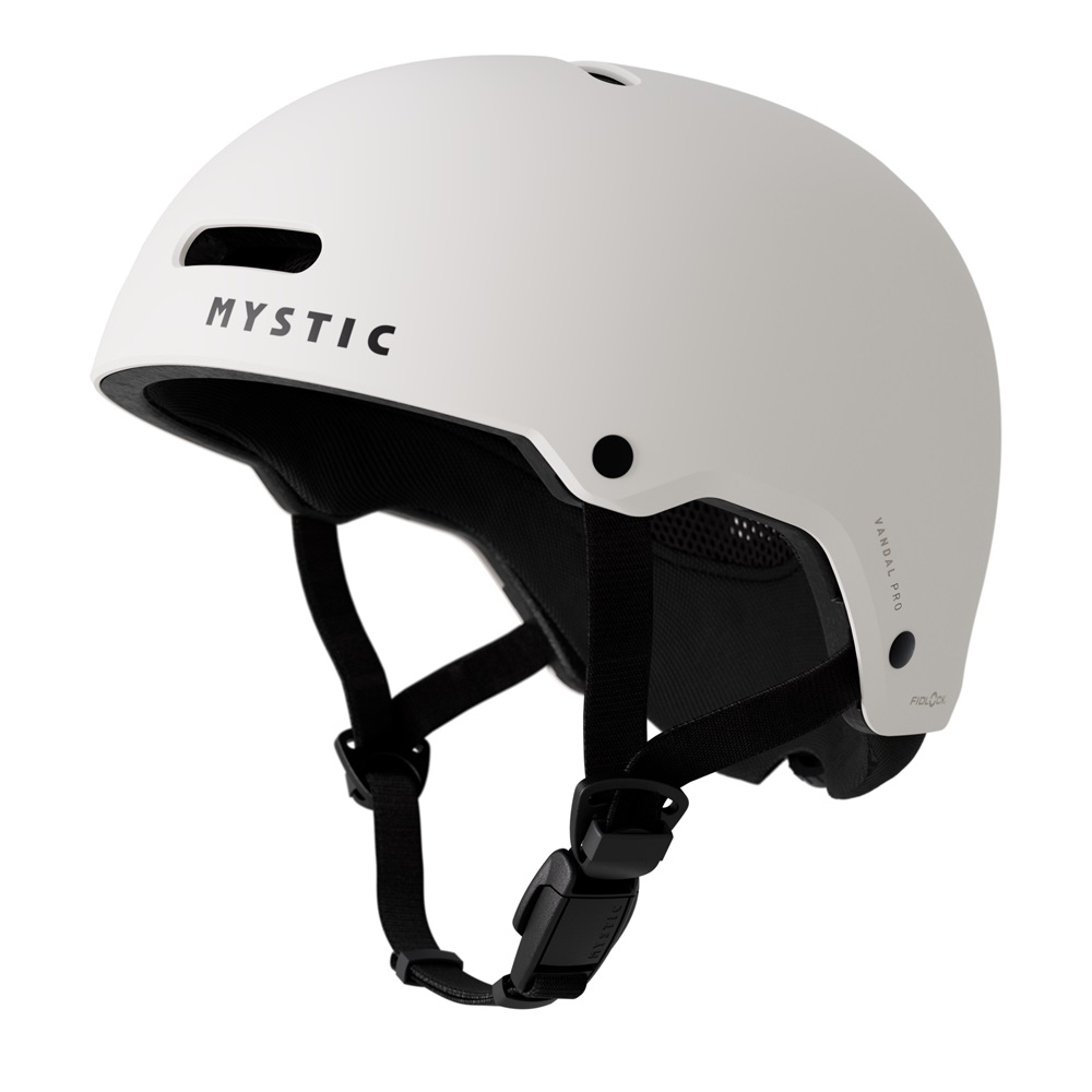 Mystic Vandal Pro watersport helm wit 1