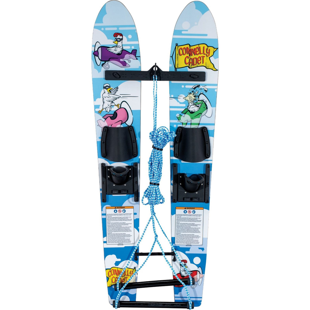 Cadet kinder waterskis