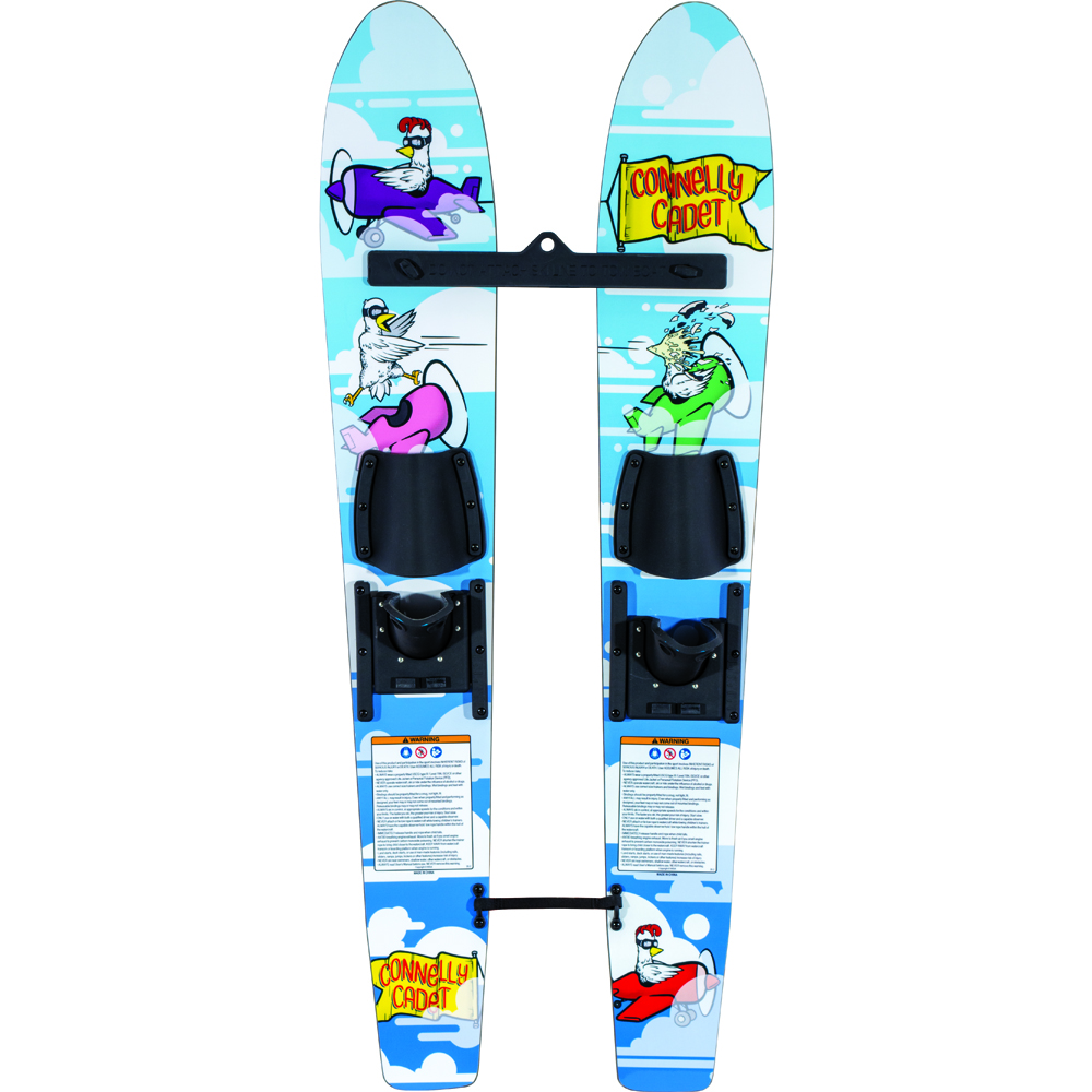 Cadet kinder waterskis