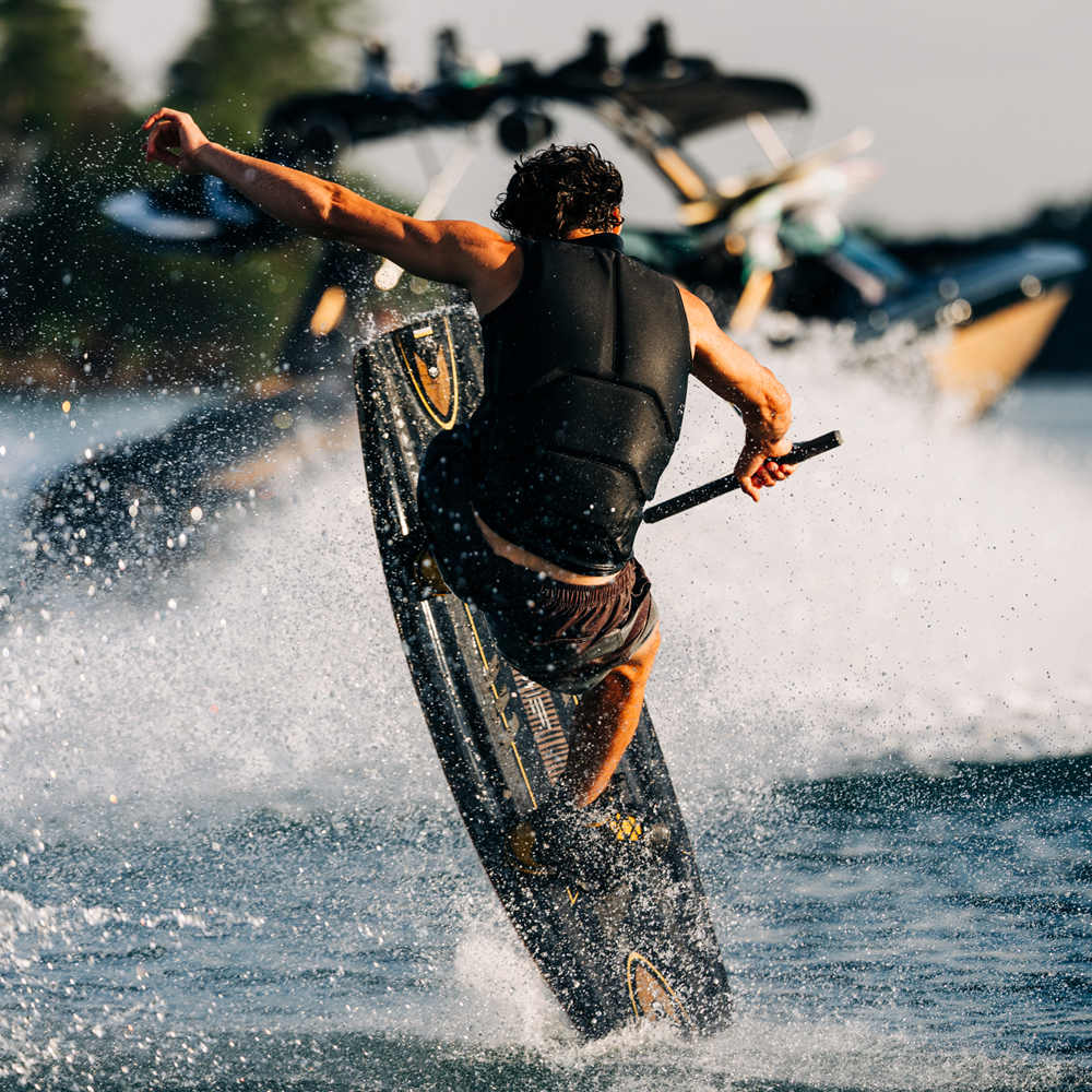 Liquid Force Ethos wakeboardset 145 cm met Vertex 6x bindingen 16