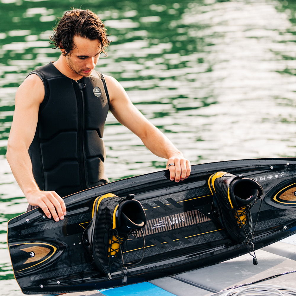Liquid Force Ethos wakeboardset 145 cm met Vertex 6x bindingen 18