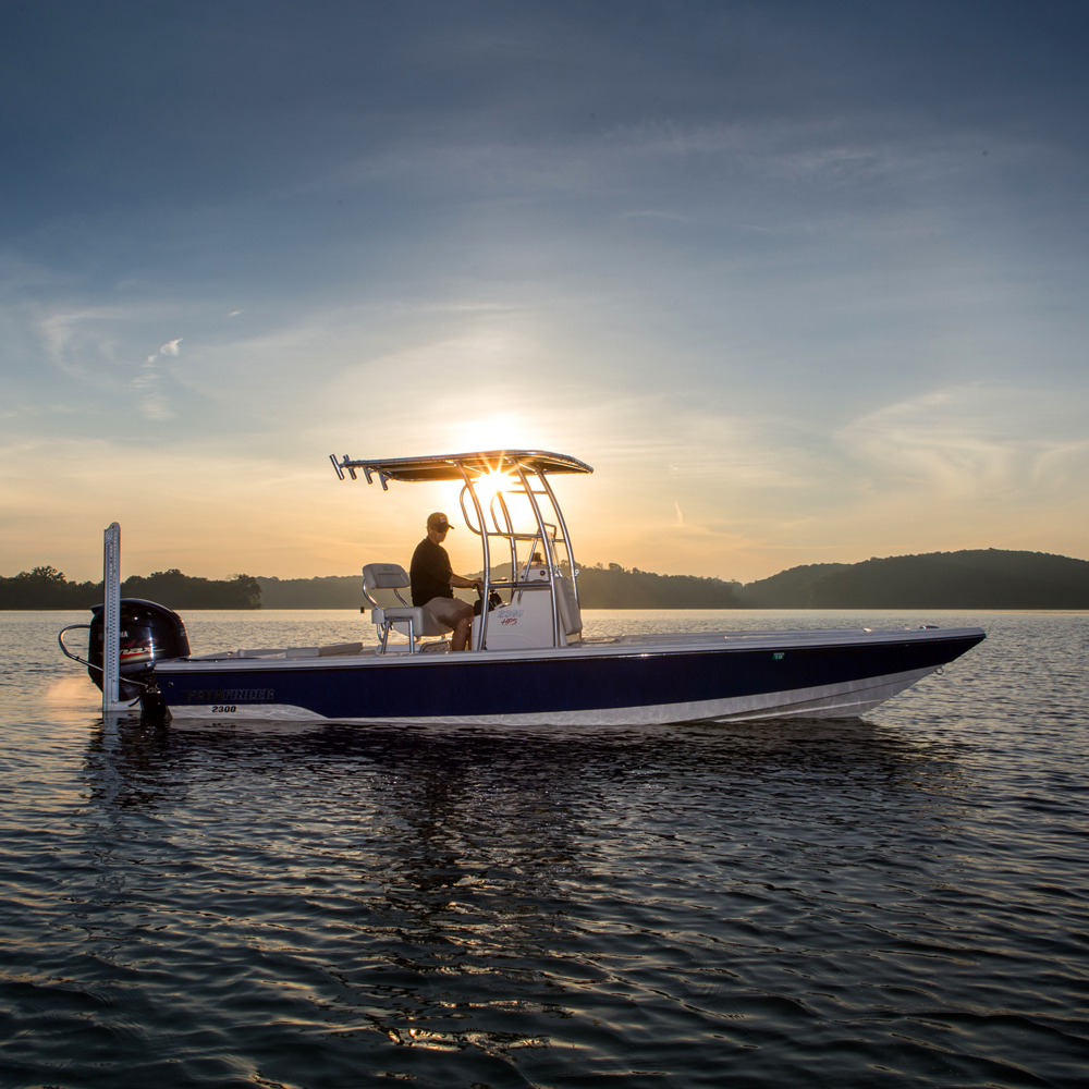 Fishmaster pro T-Top stoel polished met wit kussen incl. rugleuning 4