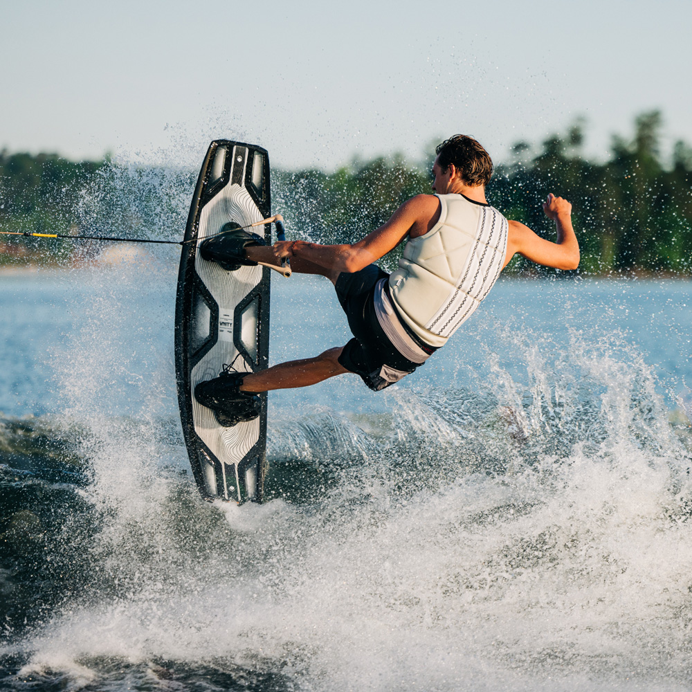 Liquid Force Unity Aero wakeboard 143 cm 5