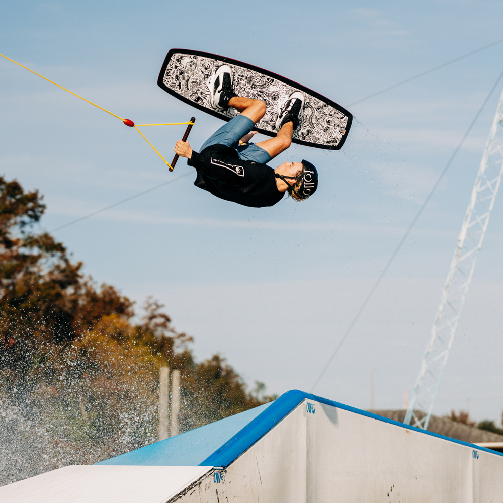 Liquid Force Apex wakeboard 149 cm 12